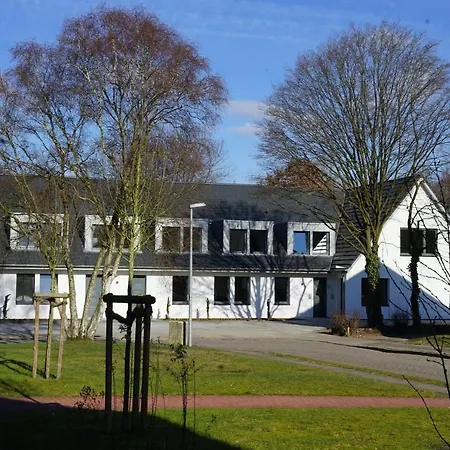 Apartment Apartmenthaus Schwingewiesen 7 *